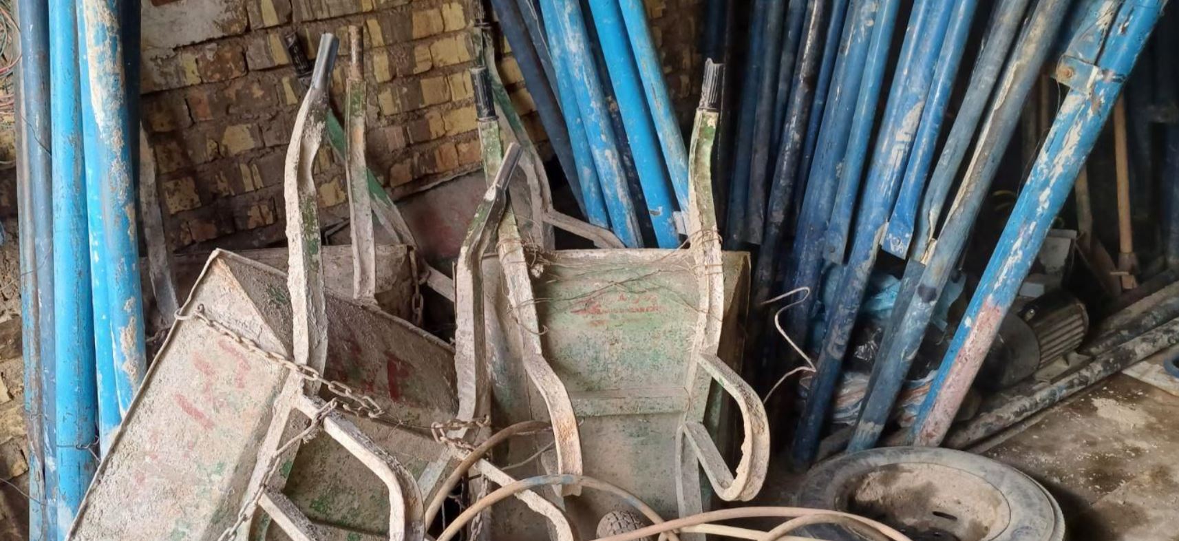 اجاره کرایه تعمیر بالابر میکسر ویبره موتور برق پیکور در احمد آباد شیراز