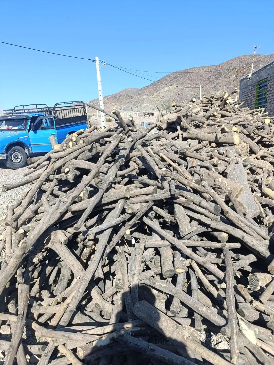 چوب در فسا، خ میرزای شیرازی ۱۱