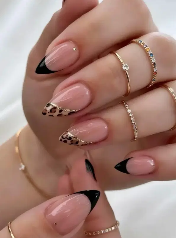 آف کاشت ناخن فقط 398 در مرودشت، ژیان، خ شهیدان خداخواست وخداپخش محمدی