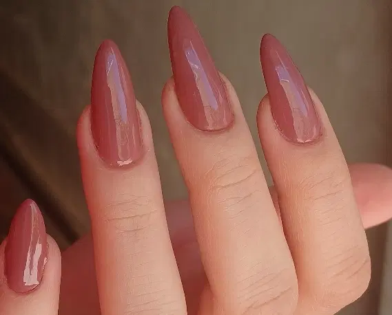 ارائه خدمات ناخن در مرودشت، ژیان، خ مسجد جامع