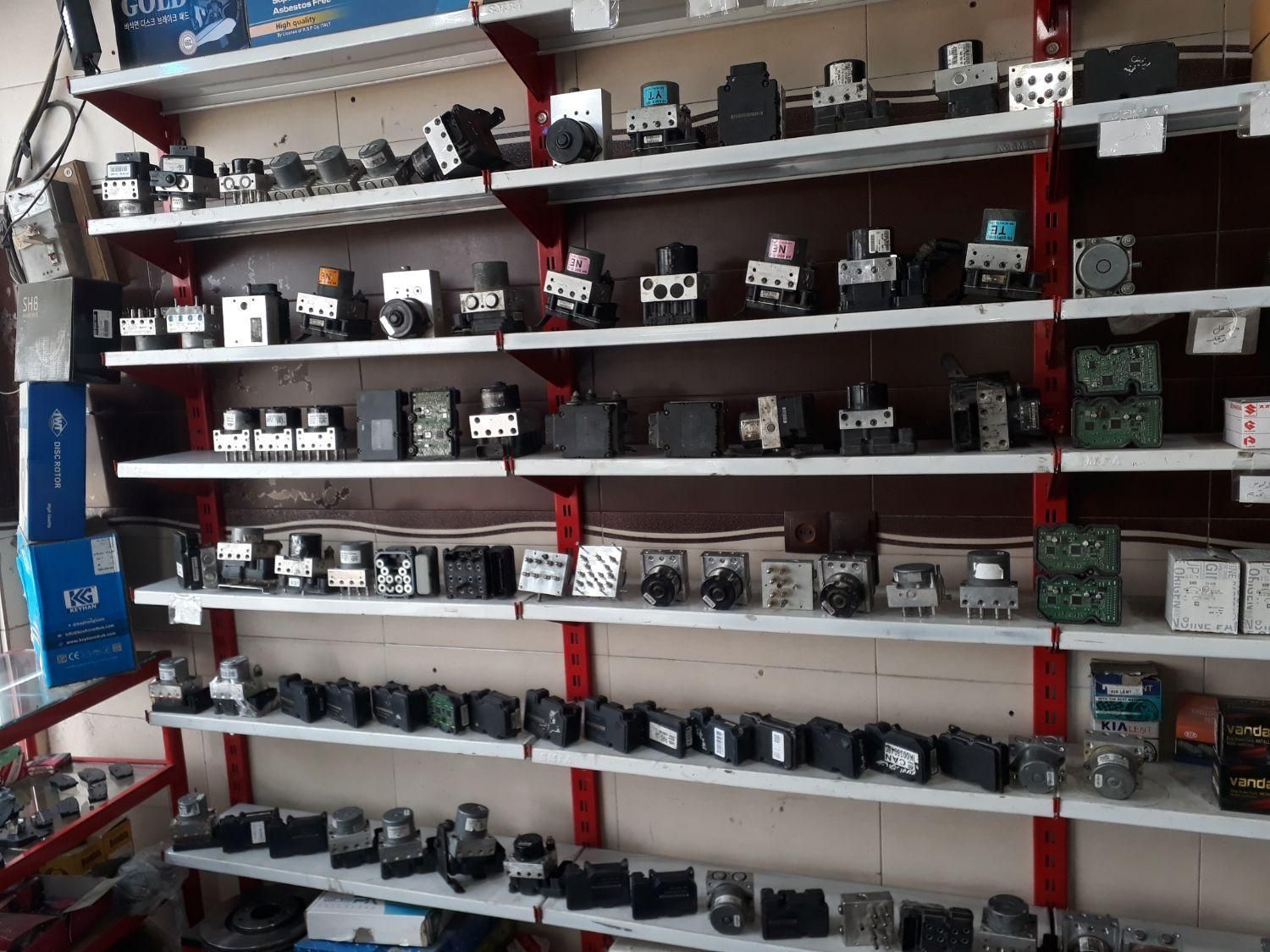 تعمیرات ترمز ABS ای بی اس لنت دیسکی کردن چرخ در شیراز، شریف‌آباد، بلوار فرصت شیرازی