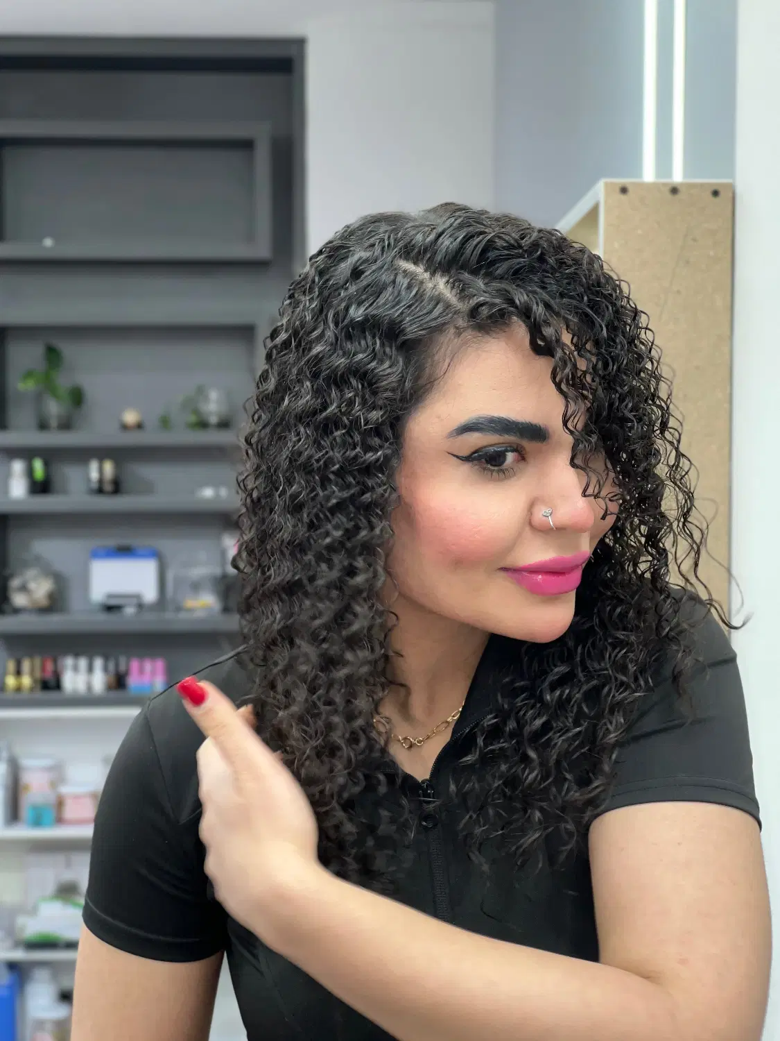 خدمات و آموزش فردائم و شش ماهه در شیراز، معالی‌آباد، خ شریعتی نوزدهم